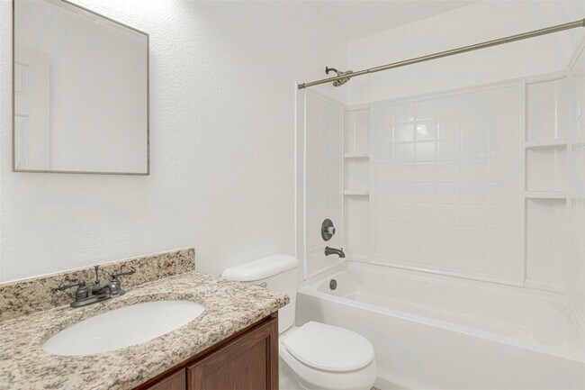 Building Photo - 10876 Rankin Dr