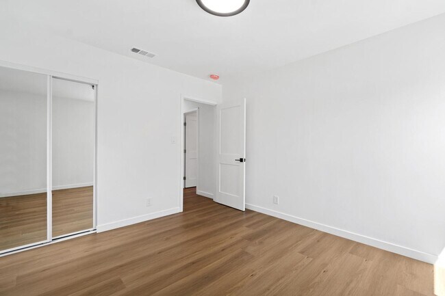 Building Photo - BEAUTIFUL CORNER HOUSE IN THE HEART OF VAL...