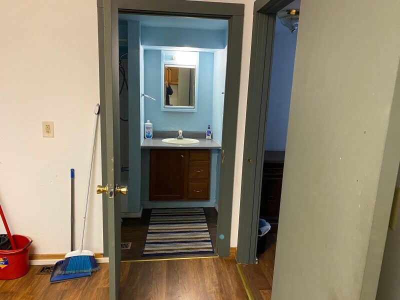 Building Photo - 43 Rogge St