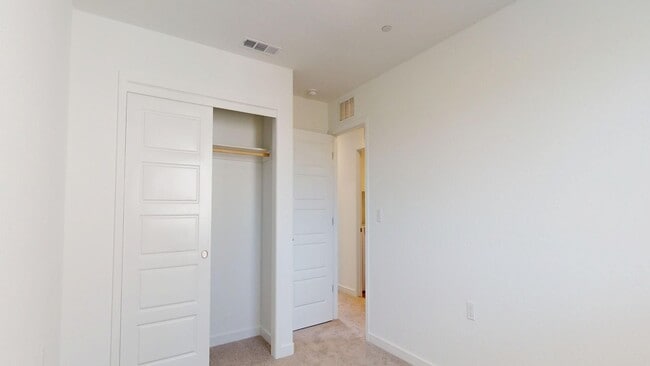 Building Photo - 3249 Carambola Ave