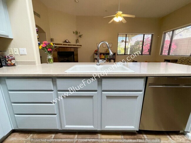 Building Photo - 5449 N Cres Ridge Dr