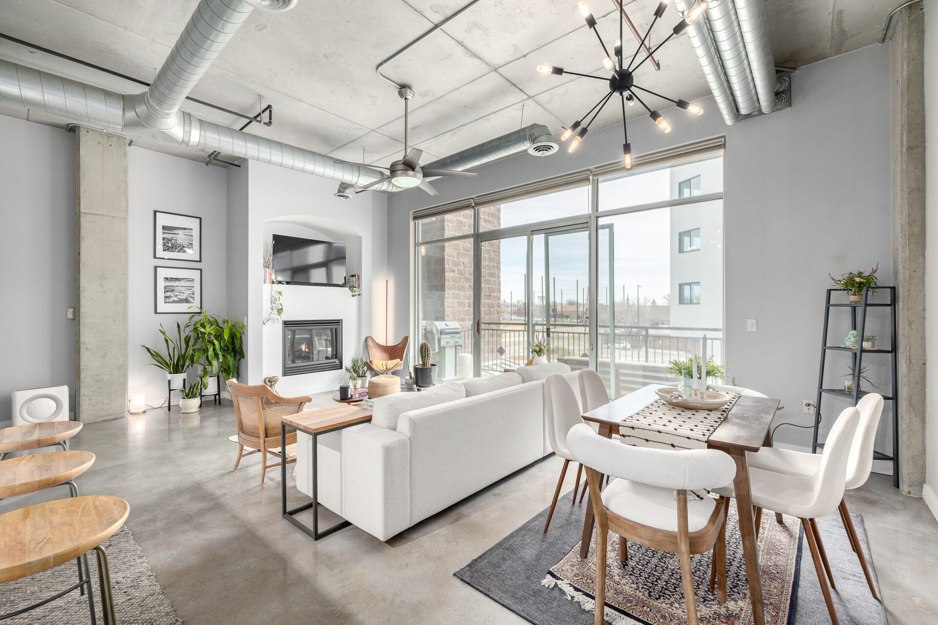 Building Photo - 2899 N Speer Blvd