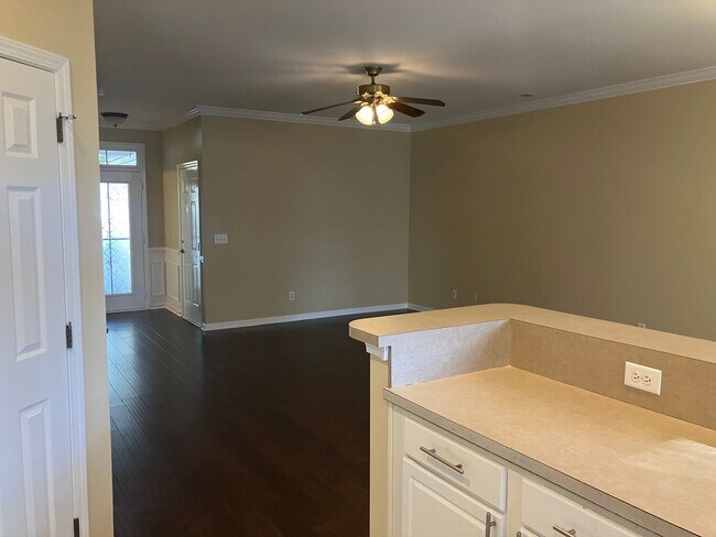 Building Photo - 3BR / 2.5 BA  At Bluffton Park