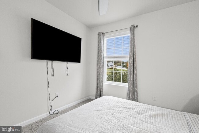 Building Photo - 1901 Graymount Way