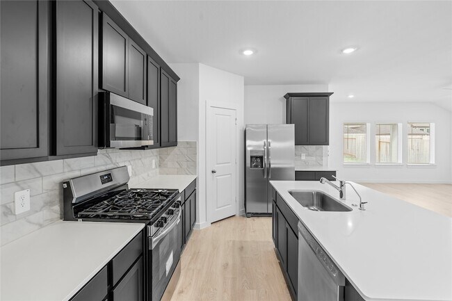 Building Photo - 30618 Wicklow Gdns Dr