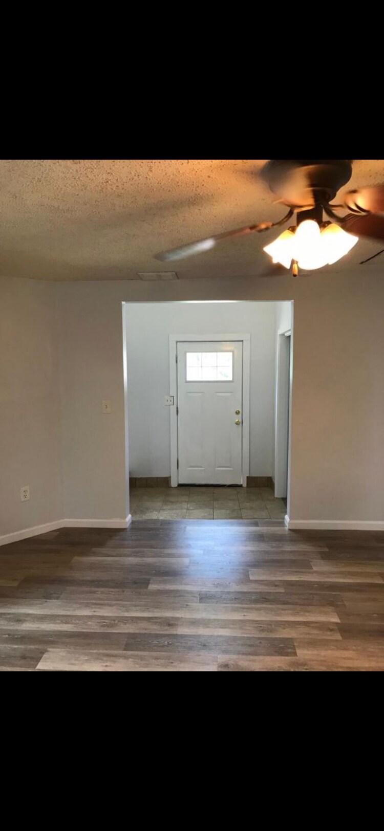 Building Photo - 1926 Summit Dr