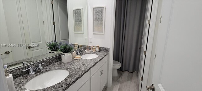 Building Photo - 11637 SW Lyra Dr.