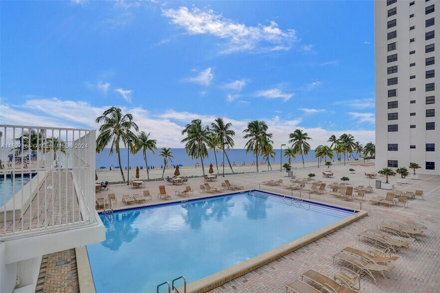Building Photo - 2401 S Ocean Dr