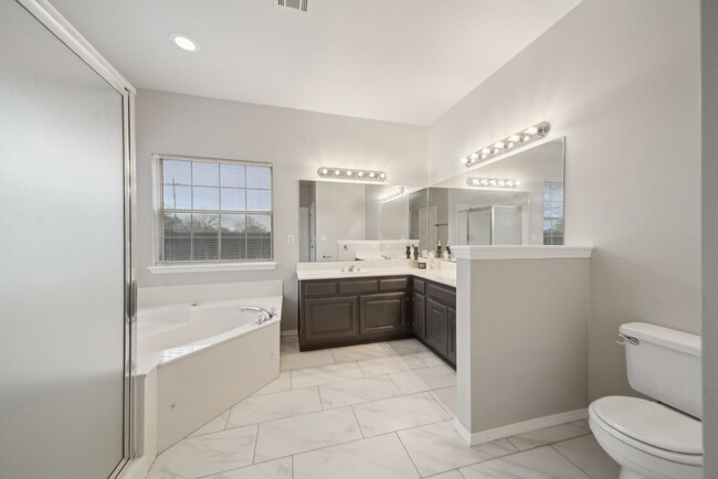 Building Photo - Remodeled 2 story in desired Stone Mill Br...
