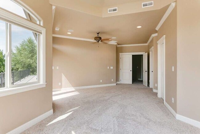 Building Photo - Luxury 4 Bed, 3.5 Bath Home | 4-Car Garage | Resort-Style Amenities