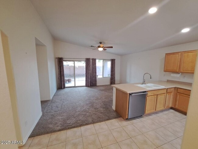 Building Photo - 3707 E Rolling Green Way