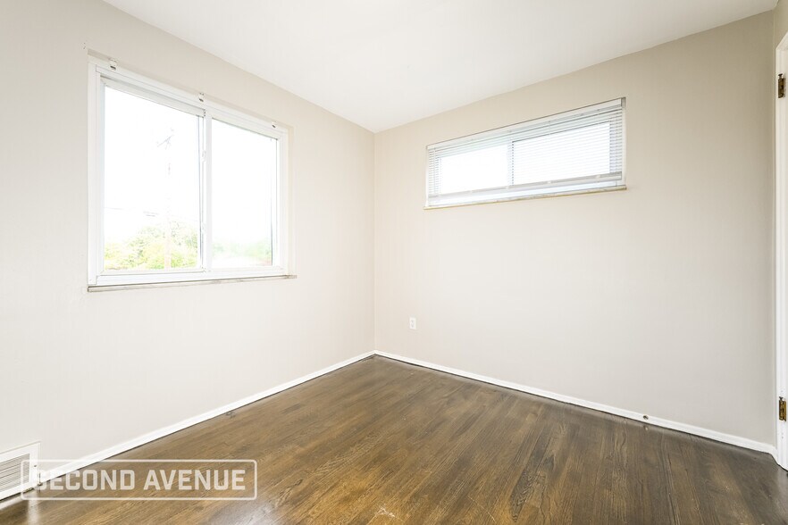 Building Photo - 415 College Park Dr