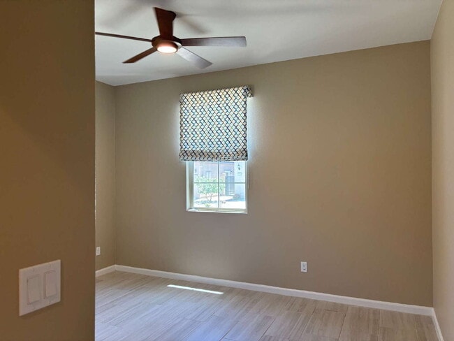 Building Photo - Stylish 2-Bedroom Oasis Domani, Residents ...