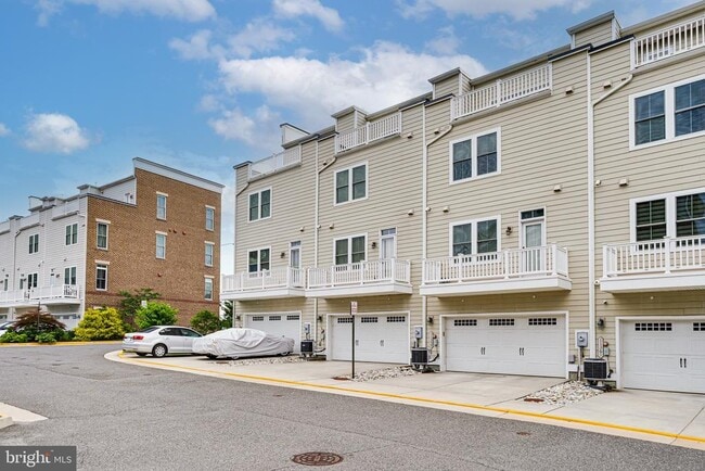 Building Photo - 11357 Ridgeline Rd