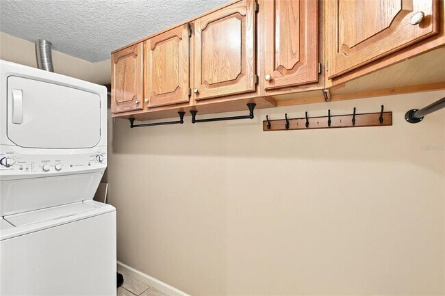 Building Photo - 4344 Tahitian Gardens Cir