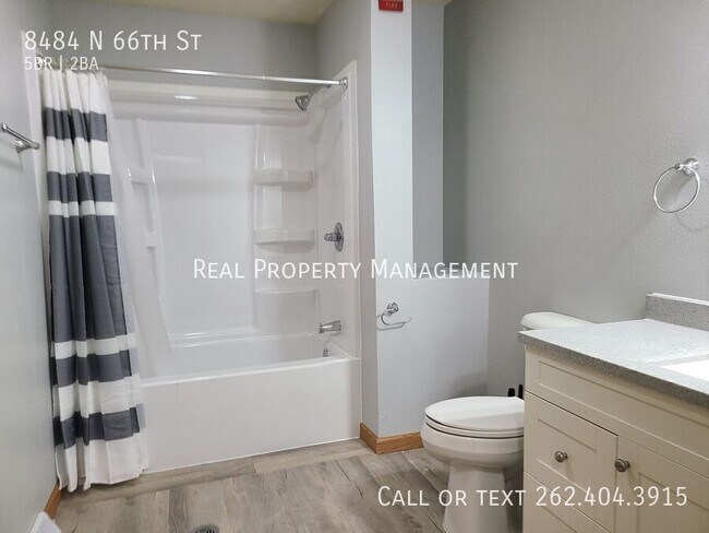 Building Photo - 8484 N 66th St
