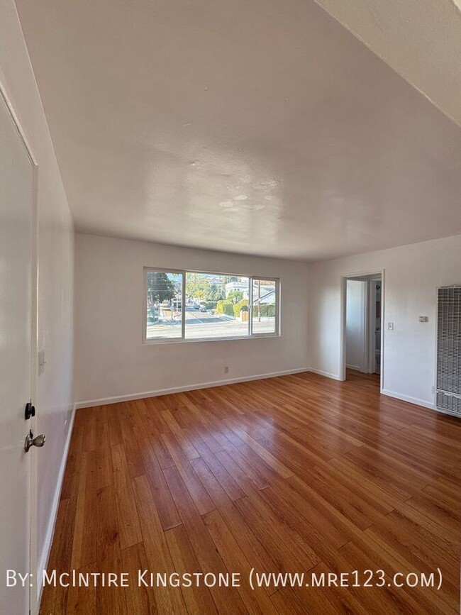 Building Photo - Beautifully Remodeled 1BD 1BA Unit in Hype...