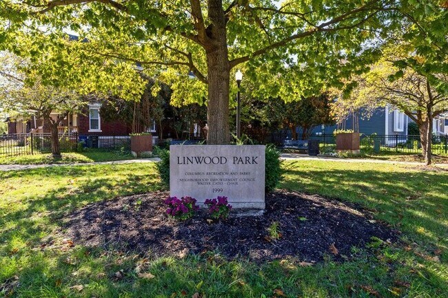 Building Photo - 484 Linwood Ave