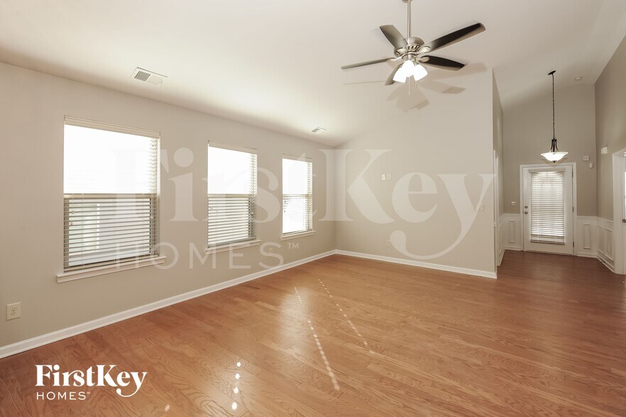 Building Photo - 432 Parkstone Dr