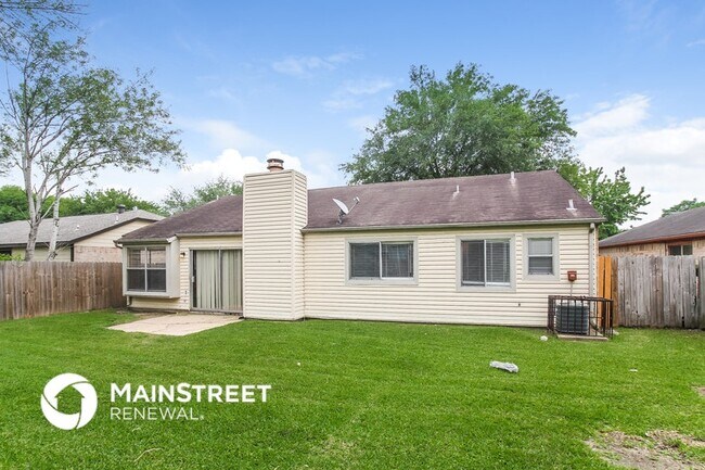 Building Photo - 16146 Coyridge Ln