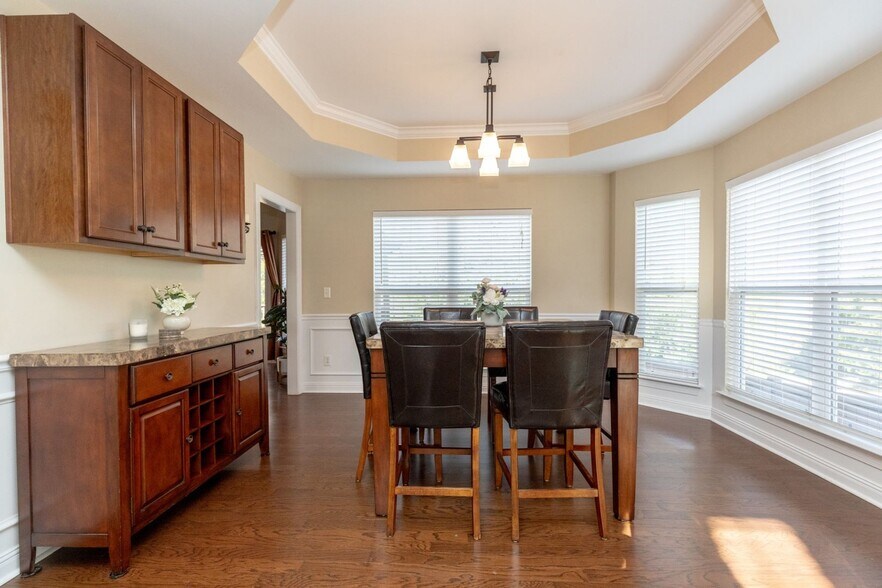 Building Photo - 7205 Riverfront Dr