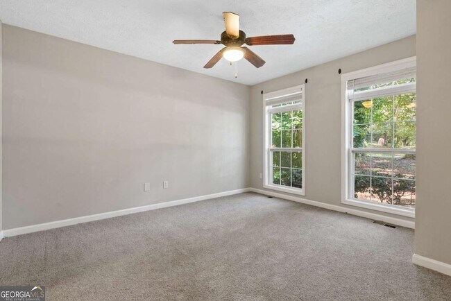 Building Photo - 1333 Laura Ln