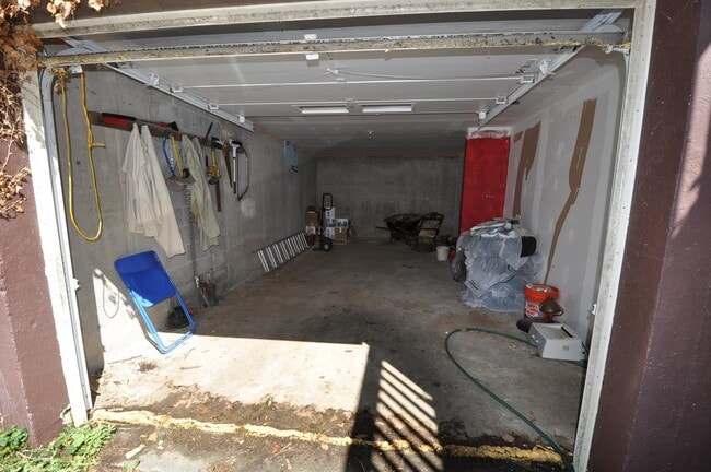 Building Photo - 293 Barnumville Rd