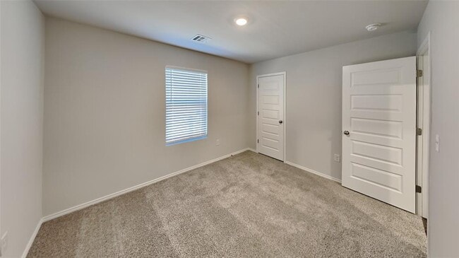 Building Photo - 6141 Bradford Pear Ln