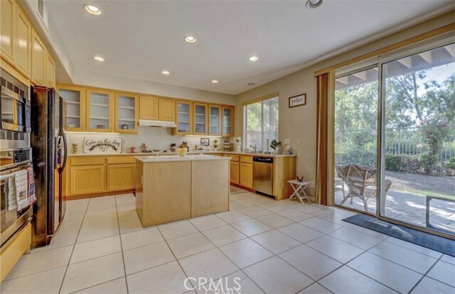 Building Photo - 4378 Torrey Pines Dr