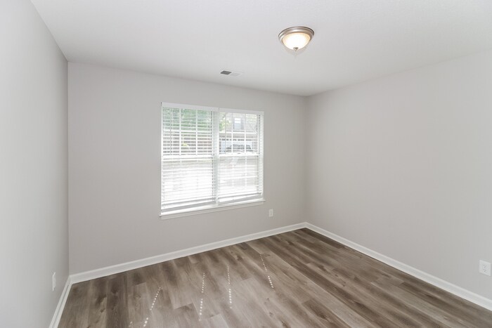 Building Photo - 1193 Casentino St