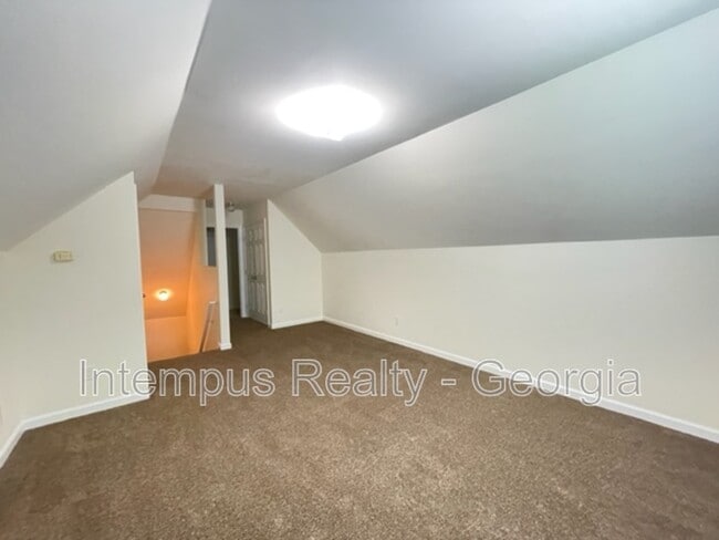 Building Photo - 4389 Persian Ct SW