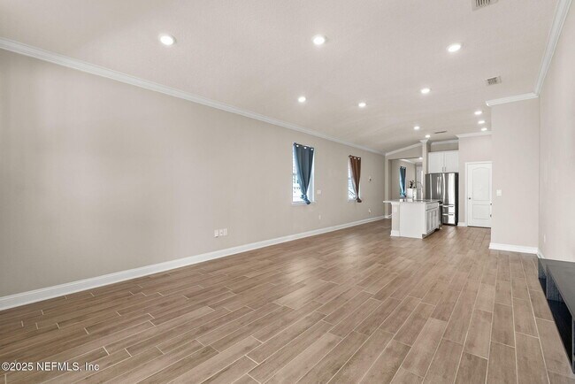 Building Photo - 42 Thistleton Wy