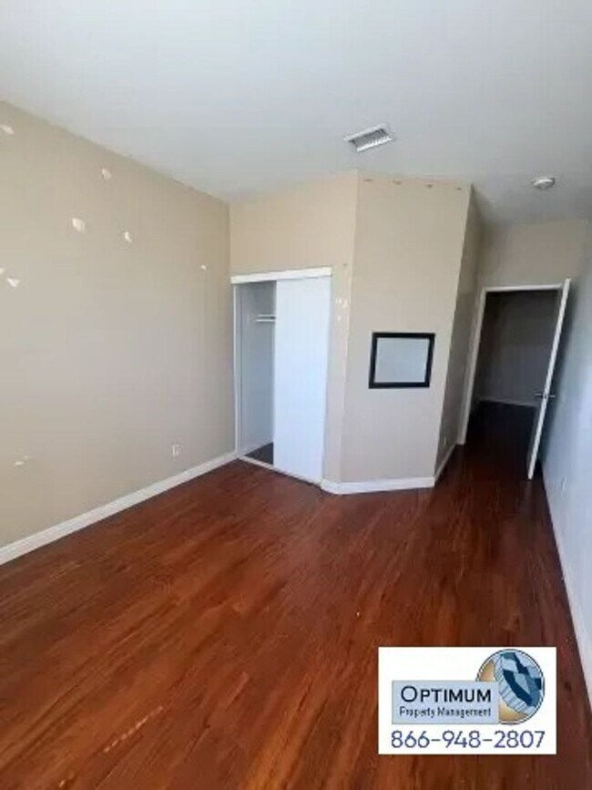 Building Photo - 12654 Meadow St