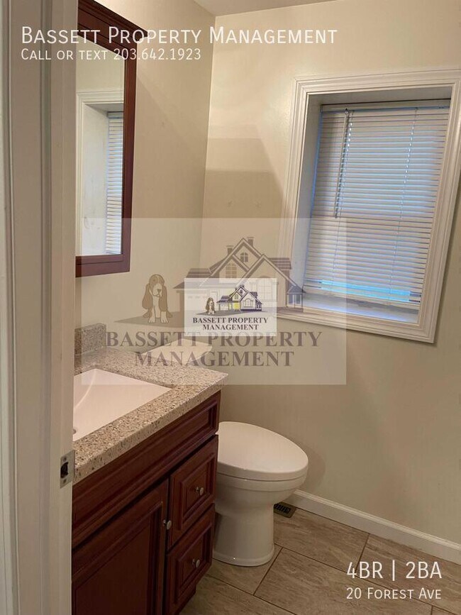 Building Photo - 20 Forest Ave