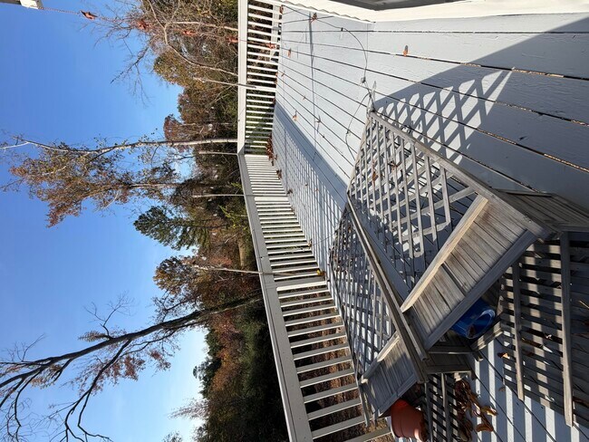 Building Photo - 516 Granite Point