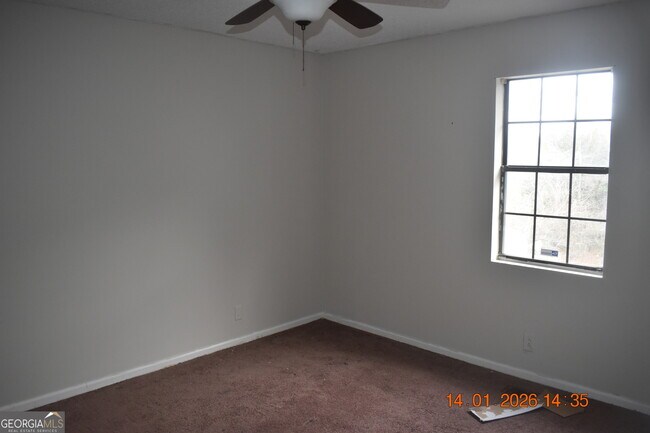 Building Photo - 4934 Log Cabin Dr