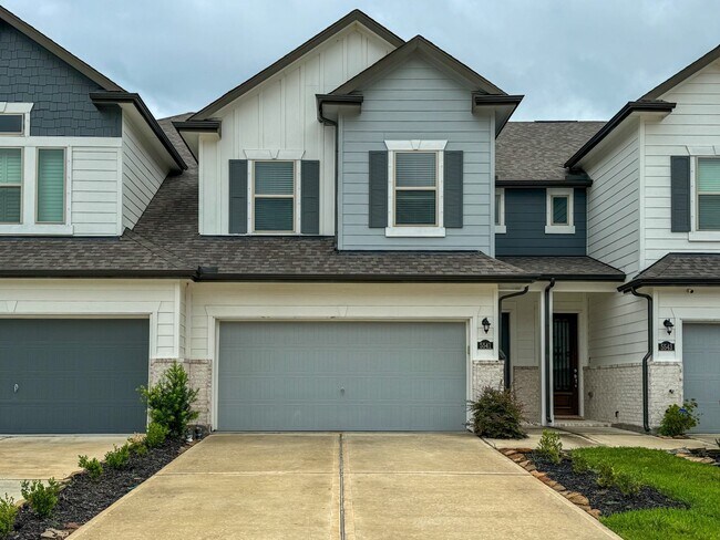 Building Photo - 5541 Evanston Ln