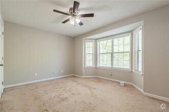 Building Photo - 448 McGill Pl NE