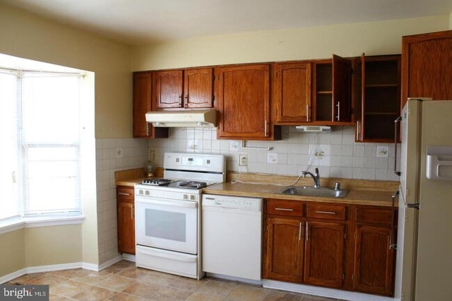 Building Photo - 1086 Travis Ln