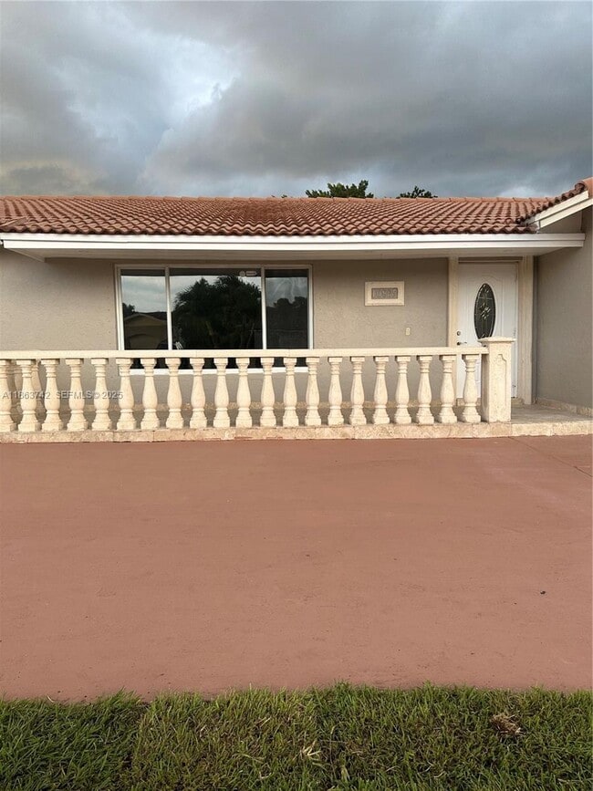 Building Photo - 10805 SW 165th Terrace