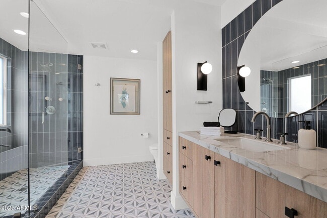 Building Photo - 5632 Camelback Canyon Dr