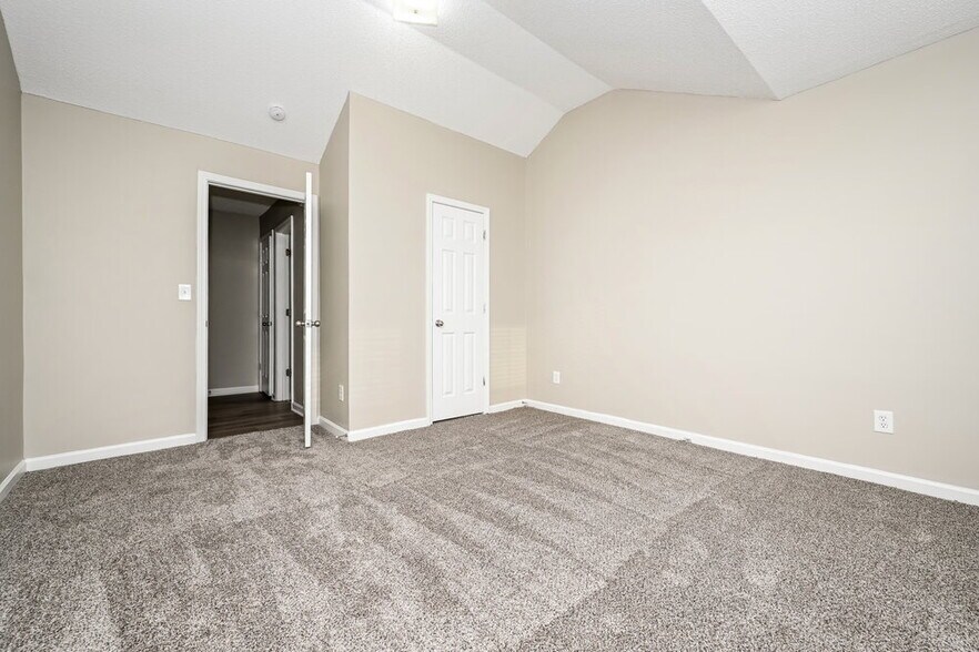 Building Photo - 675 Barshay Dr