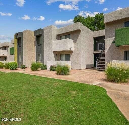 Building Photo - 949 S Longmore