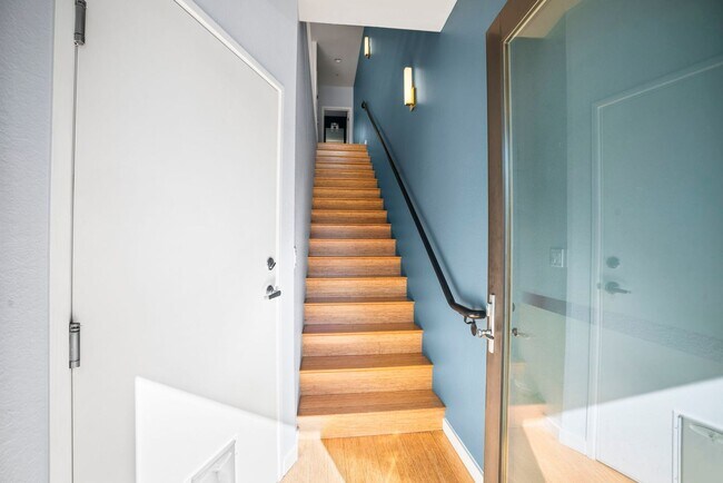 Building Photo - Townhome with EV Ready Garage!