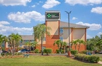Building Photo - Furnished Studio-St. Petersburg - Clearwater - Executive Dr.