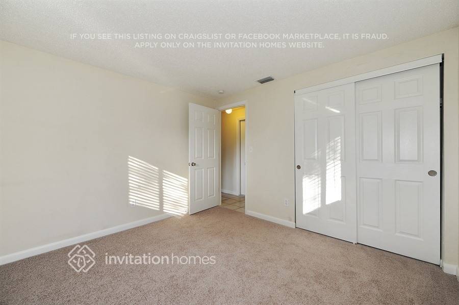 Building Photo - 14676 56th St N