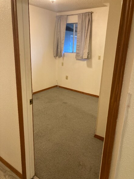 Building Photo - 28707 13th Ave S