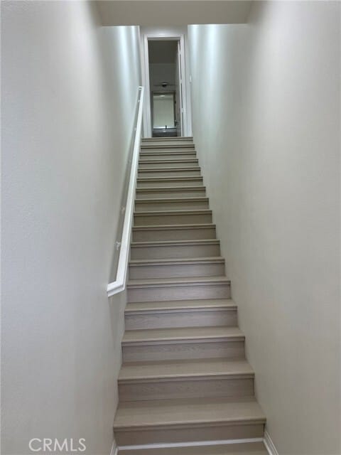 Building Photo - 810 The Promenade