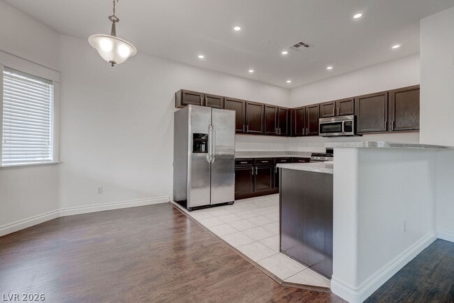 Building Photo - 5938 Gentleslope St