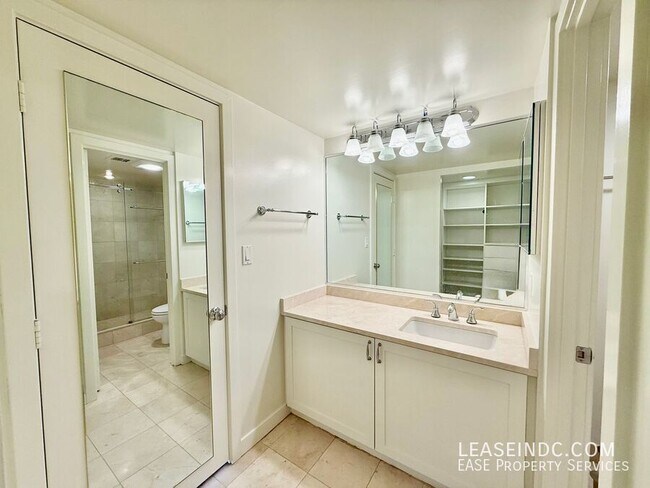 Building Photo - 1099 22nd St NW